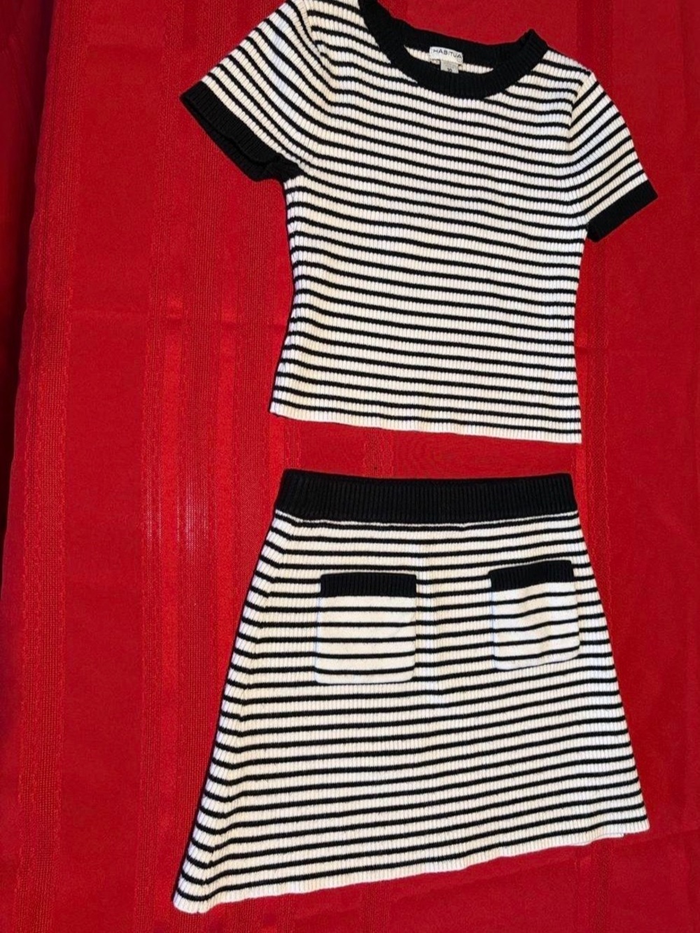 (For kids)Habitual Black and White Striped Knit Skirt Set Size 10